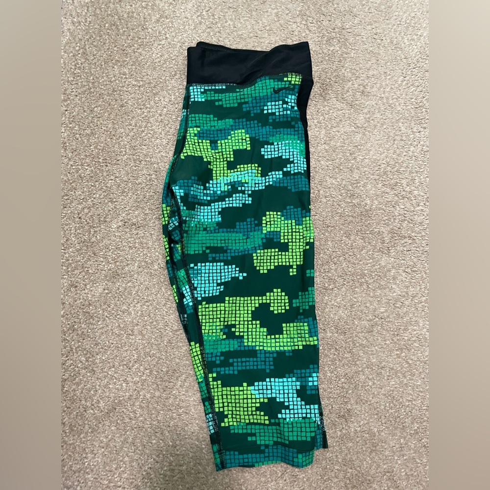 Nike Capri Leggings